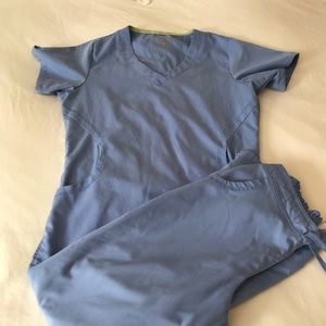 XS buttersoft advantage scrubs